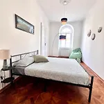 Mitteleuropa Private Parking Apartment