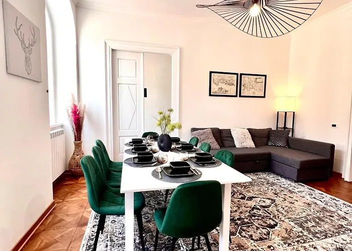 Mitteleuropa Private Parking Апартаменты