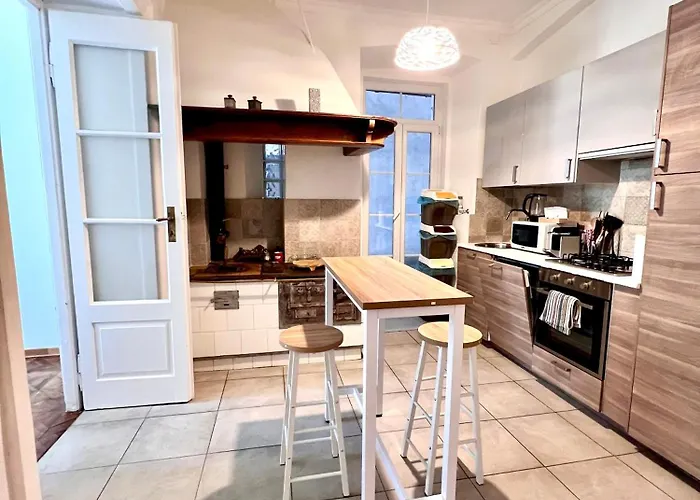 Mitteleuropa Private Parking * Триест